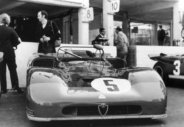 5 Alfa Romeo 33.3 N.Vaccarella - T.Hezemans d - Box Prove (23).jpg